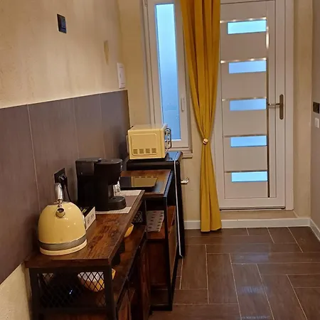 Bed & Breakfast Elegance 05